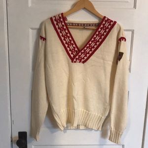 Dale of Norway 100% wool sweater